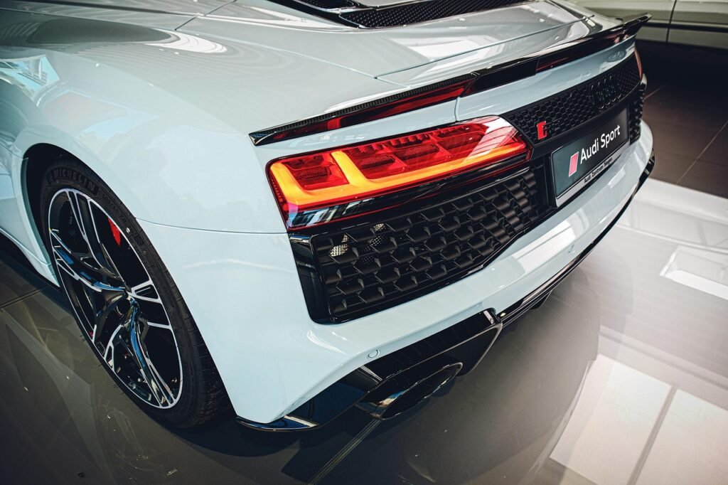 아우디 R8