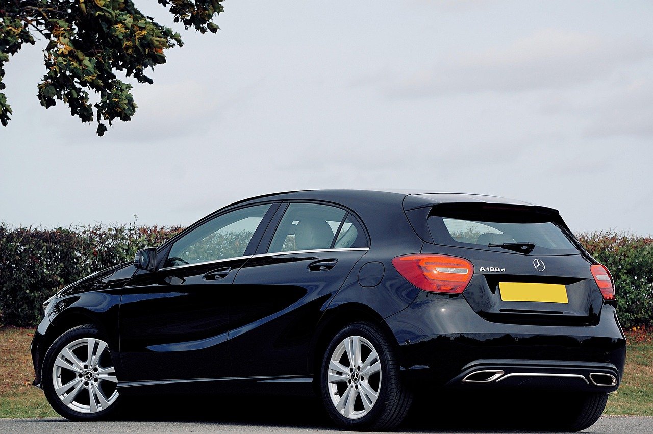 메르세데스-벤츠 C-Class의 매력을 알아보자 8 메르세데스-벤츠 C-Class