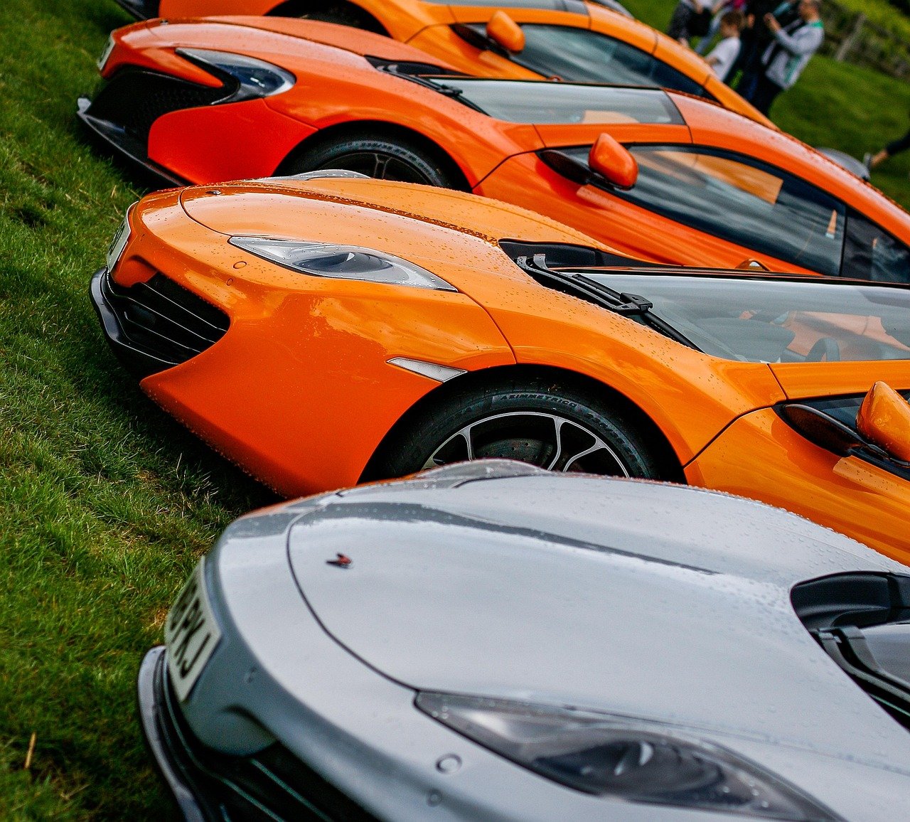 맥라렌 620R의 성능과 디자인 살펴보기 9 맥라렌 620R