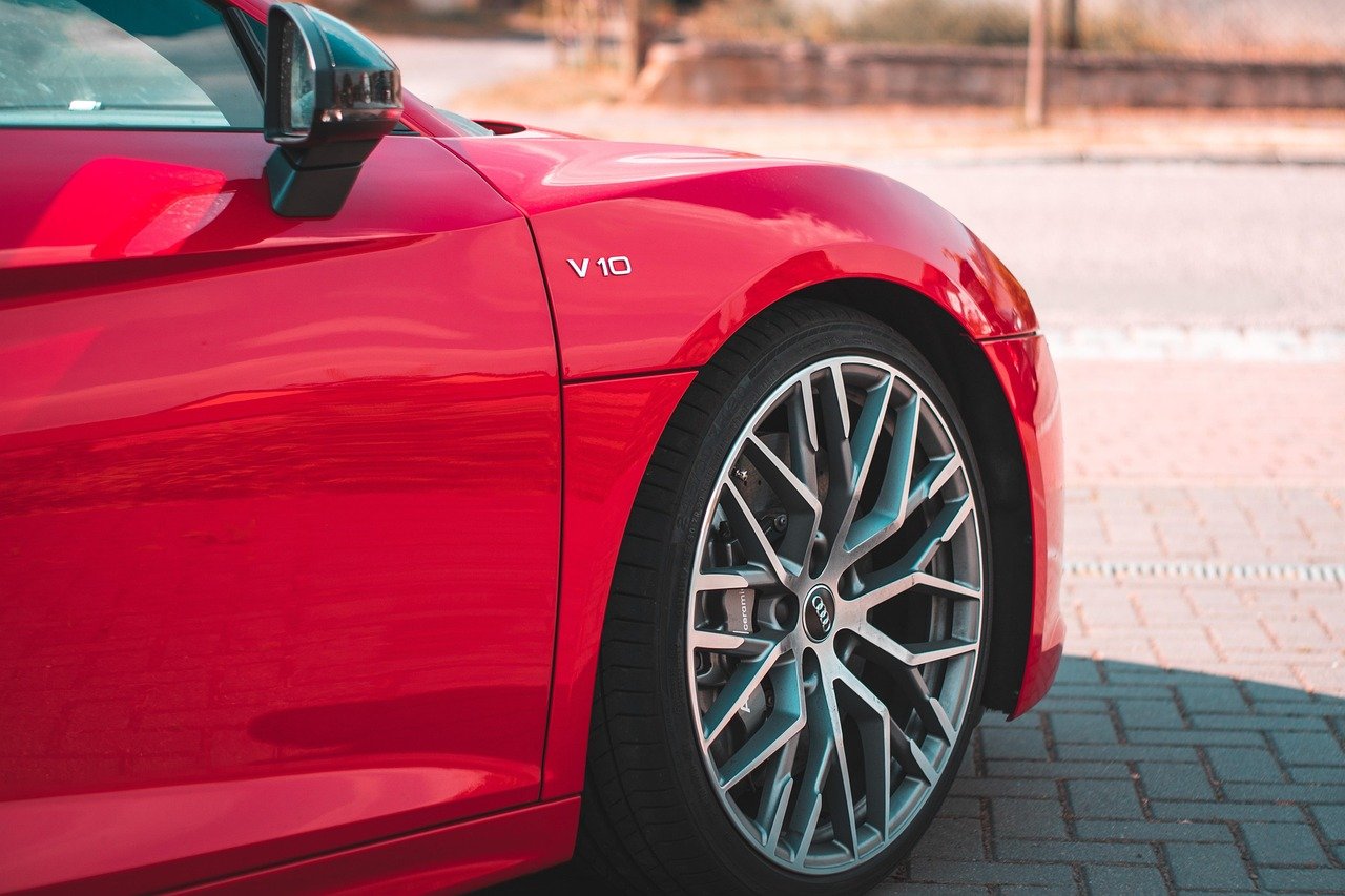 아우디 R8 스파이더의 매력을 살펴보자 9 아우디 R8 스파이더