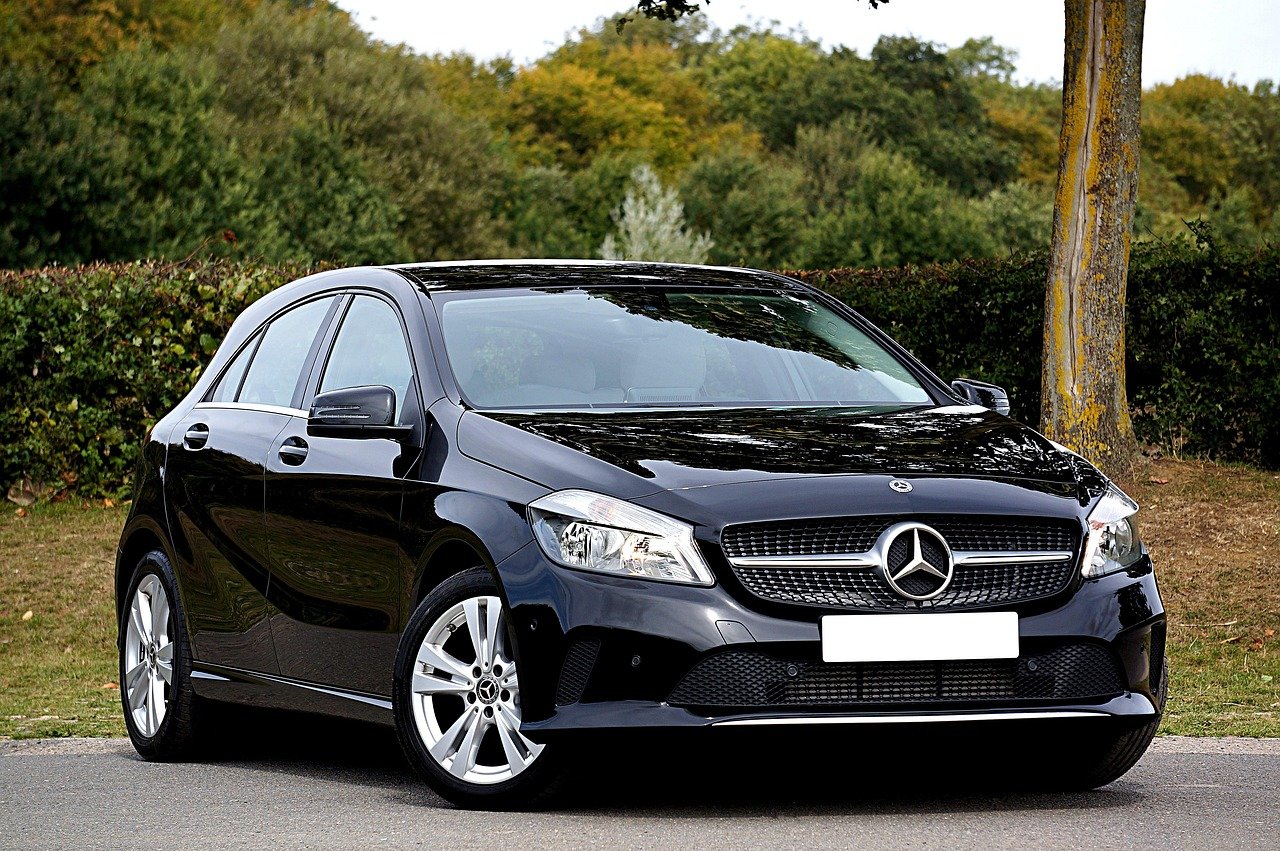 메르세데스-벤츠 C-Class의 매력을 알아보자 10 메르세데스-벤츠 C-Class