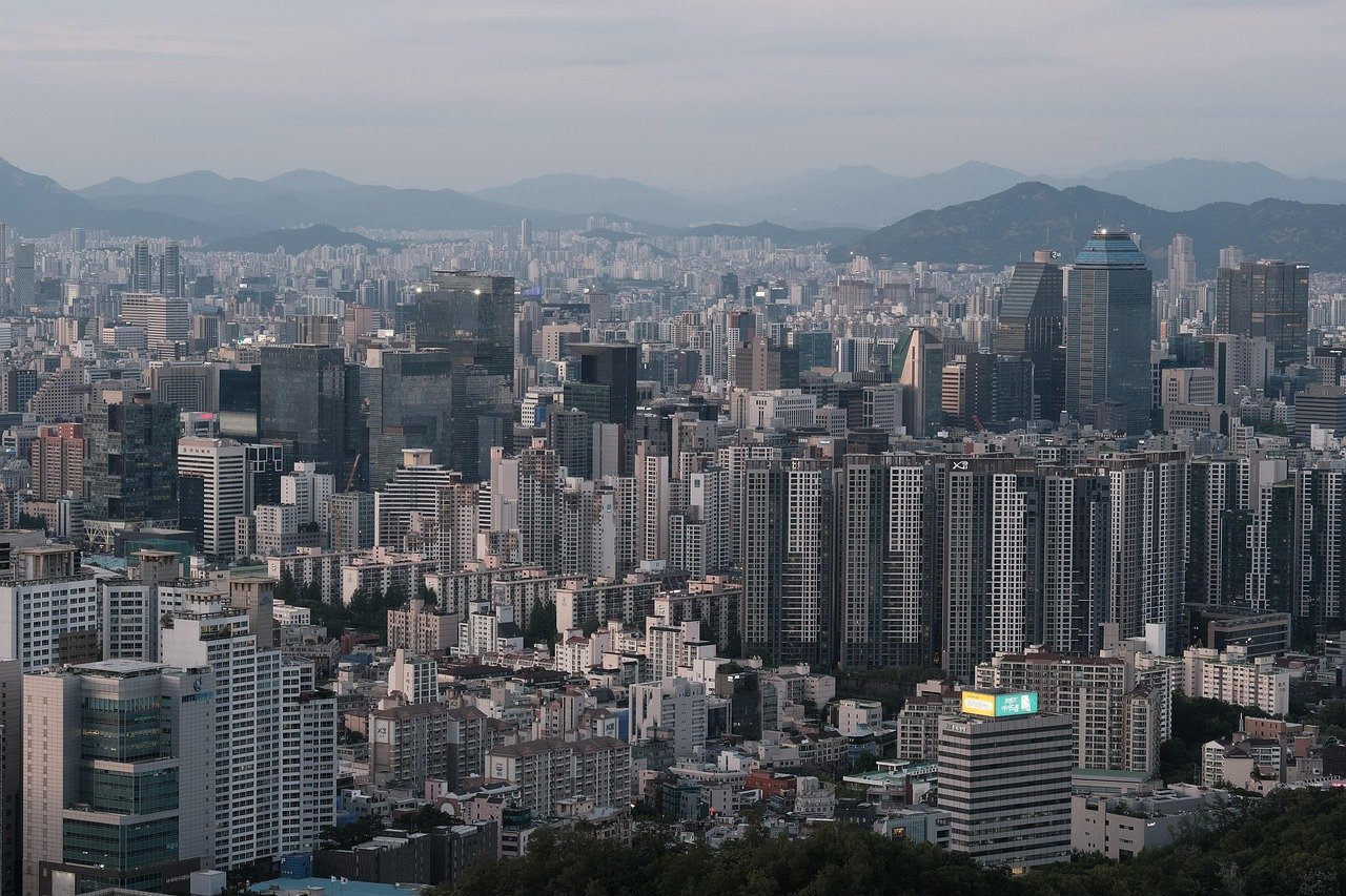 여기 또 오르나 2025년 서울 아파트값 과열 지역 규제 폭탄 피하려면