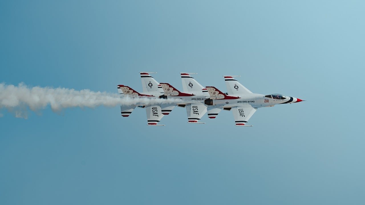 비행기 날개가 부러지면 바로 추락할까? 7 비행기 날개가 부러지면 바로 추락할까?