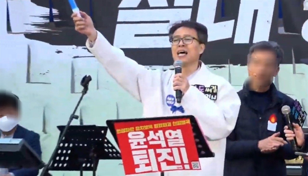 광주 중학생 교사 폭행 사건: '금쪽이' 출연 학생의 충격적인 폭력, 교육 시스템의 현주소를 묻다 11 섹션 2 이미지