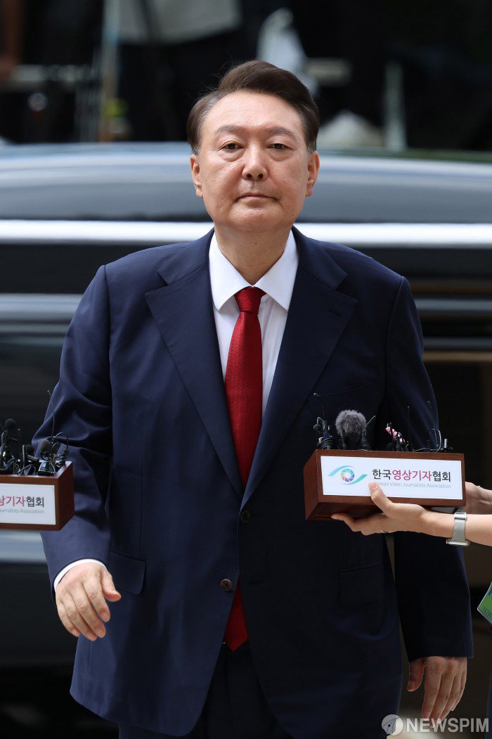 윤석열 전 대통령 2심 징역 7년: 흔들린 법치주의와 대한민국의 미래 9 섹션 1 이미지