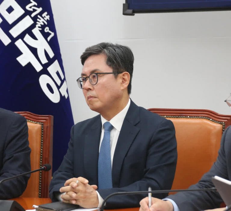 이재명 대통령이 직접 해명한 'AI 초과세수 국민배당' 논란, 그 진짜 의미는 무엇일까? 11 섹션 1 이미지